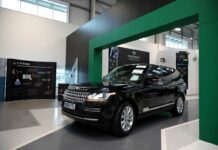 range rover going under the hammer at aston barclay wakefield