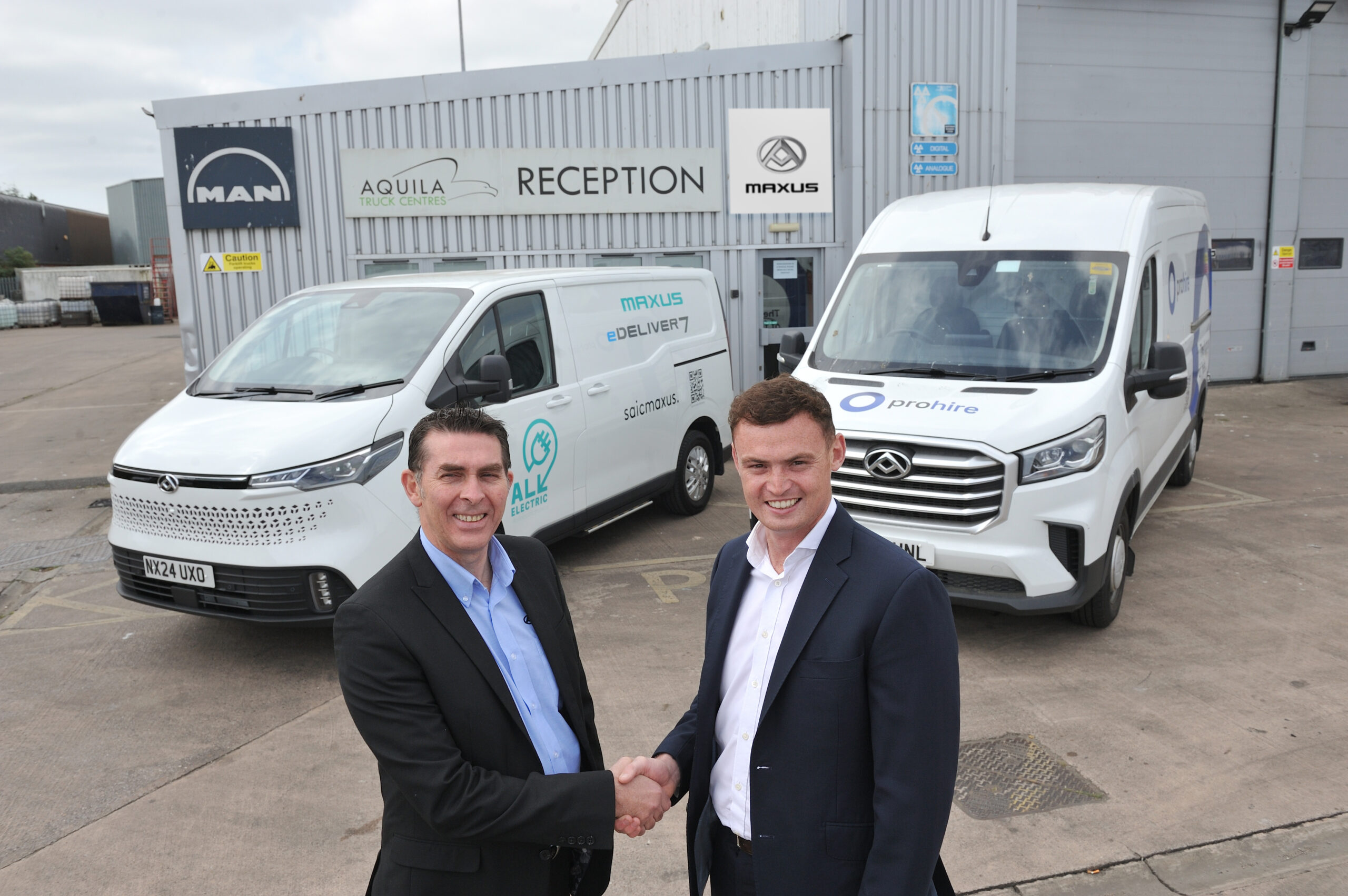 Maxus UK & Aquila Truck