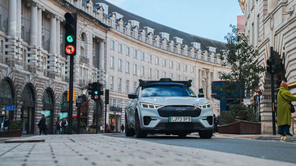 Stellantis and Wayve to integrate AI Driver to STLA AutoDrive platform ...