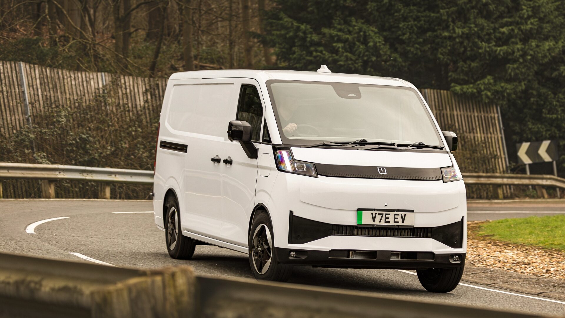 Chinese EV & Auto Accessories Boom in UK Market | Cross-Border Seller Opportunity 2025